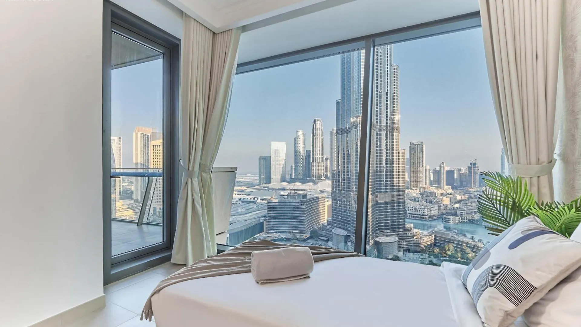 Bnbmehomes - Burj Vista Tower With Amazing View Near Burj Khalifa And Dubai Mall 0*,  United Arab Emirates